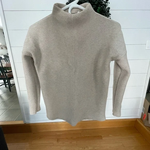 3/20$ Neutral Cream Mock Neck Women's Sweater - Picture 1 of 3